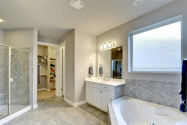 $789,000 | 4229 Valley Oaks Drive, Leander, TX 78641