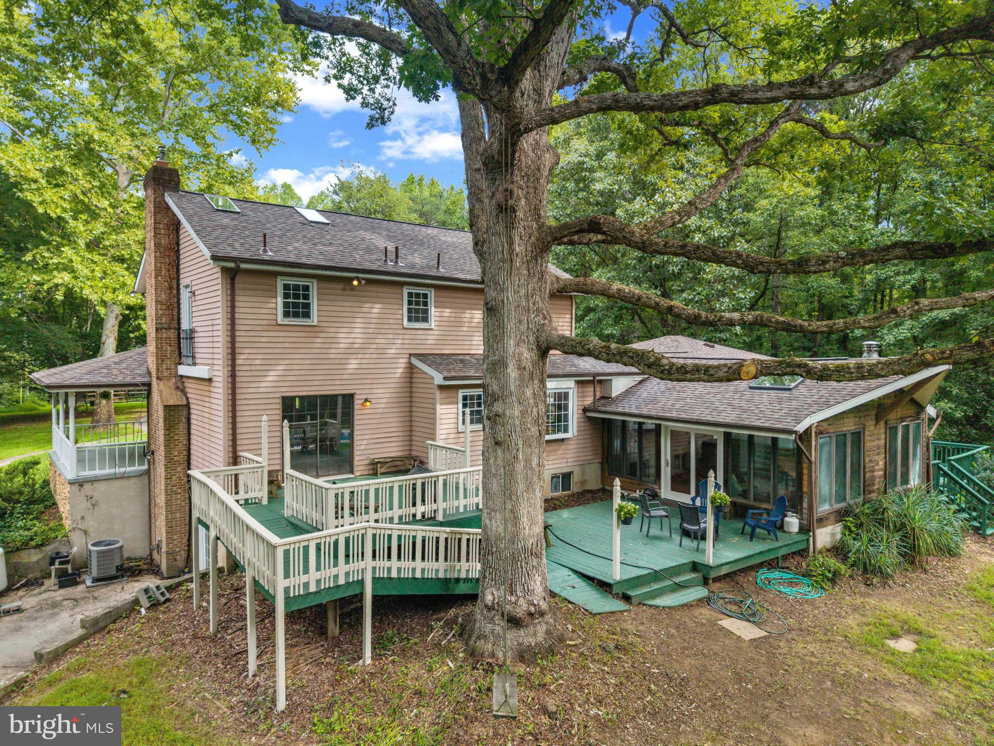 12101 Duckettown Road Laurel, MD 20708 - Photo 43 of 51 2 Level Deck/Patio.