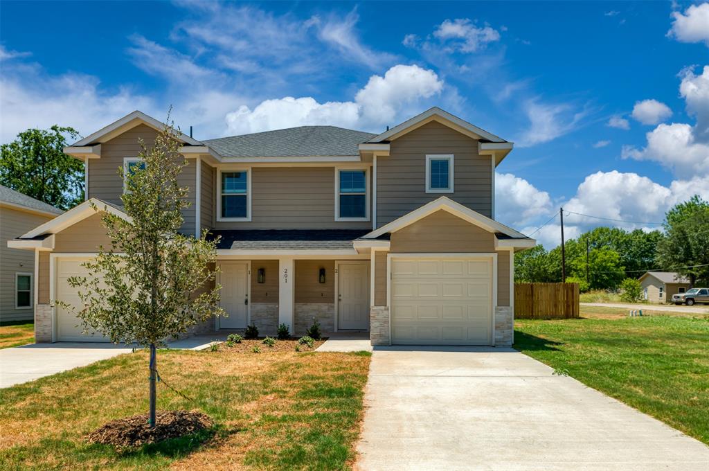 201 South May Street, Unit 2 Whitewright, TX 75491 - Photo 1 of 21