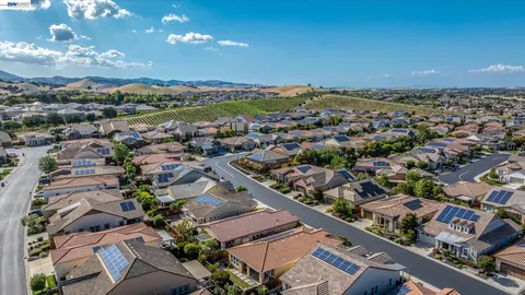 $909,000 | 1720 Veneto Lane, Brentwood, CA 94513