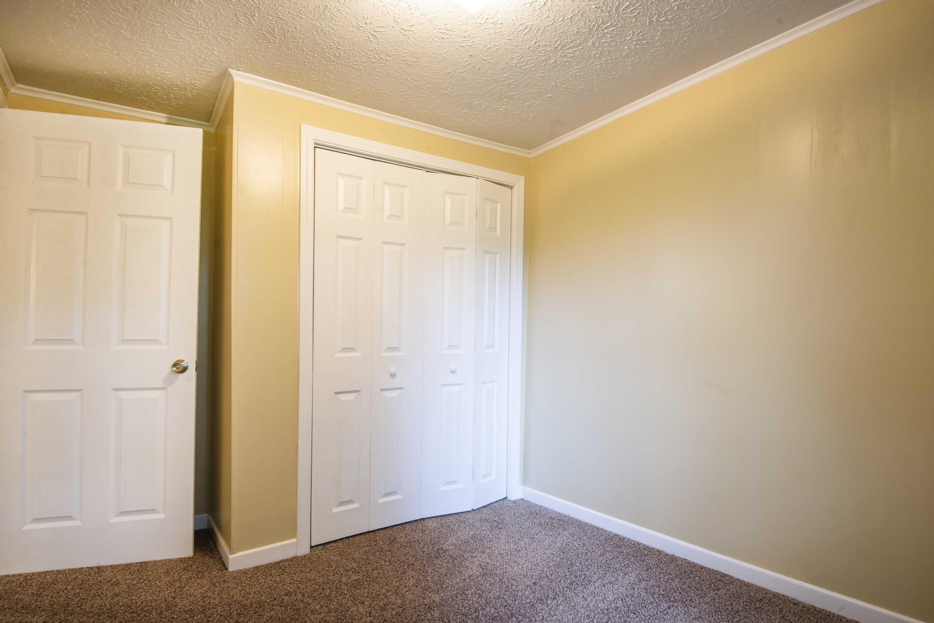 419 Beets Street Clinton, TN 37716 - Photo 22 of 33 Third Bedroom 1_1