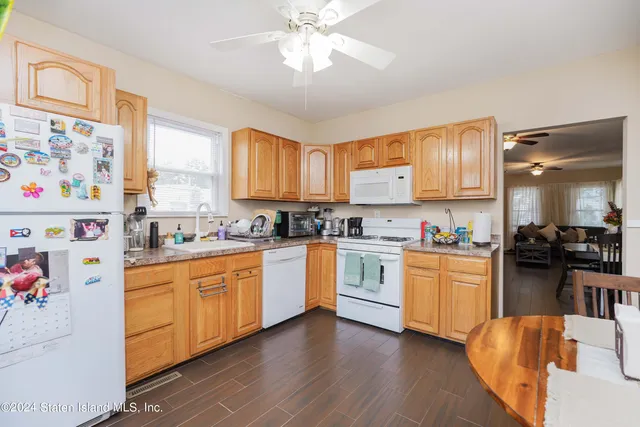$599,000 | 28 Hooker Place | Port Richmond