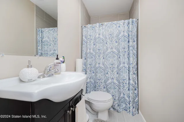 $599,000 | 28 Hooker Place | Port Richmond