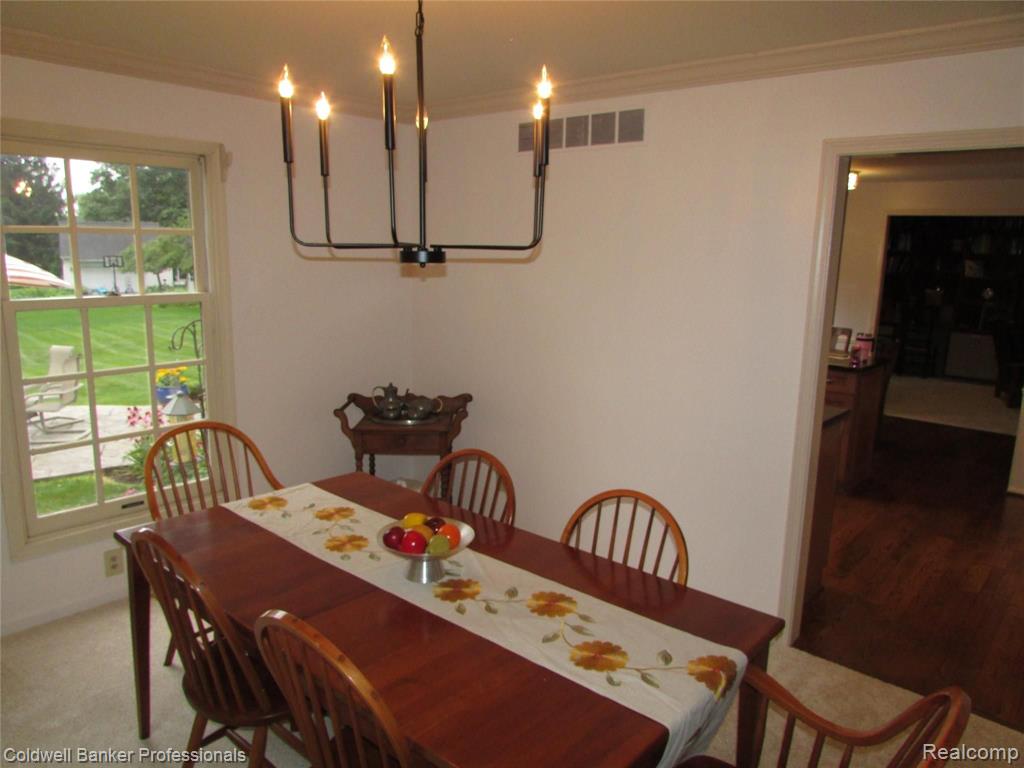 7725 Perry Lake Road Clarkston, MI 48348 - Photo 13 of 61