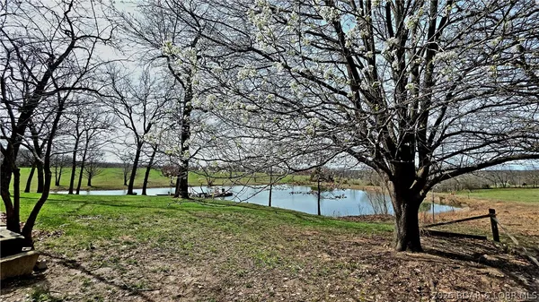 $1,900,000 | 16450 Hwy Yy, Versailles, MO 65084
