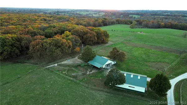 $2,300,000 | 16450 Hwy Yy, Versailles, MO 65084