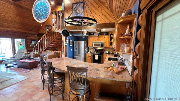 $1,900,000 | 16450 Hwy Yy, Versailles, MO 65084