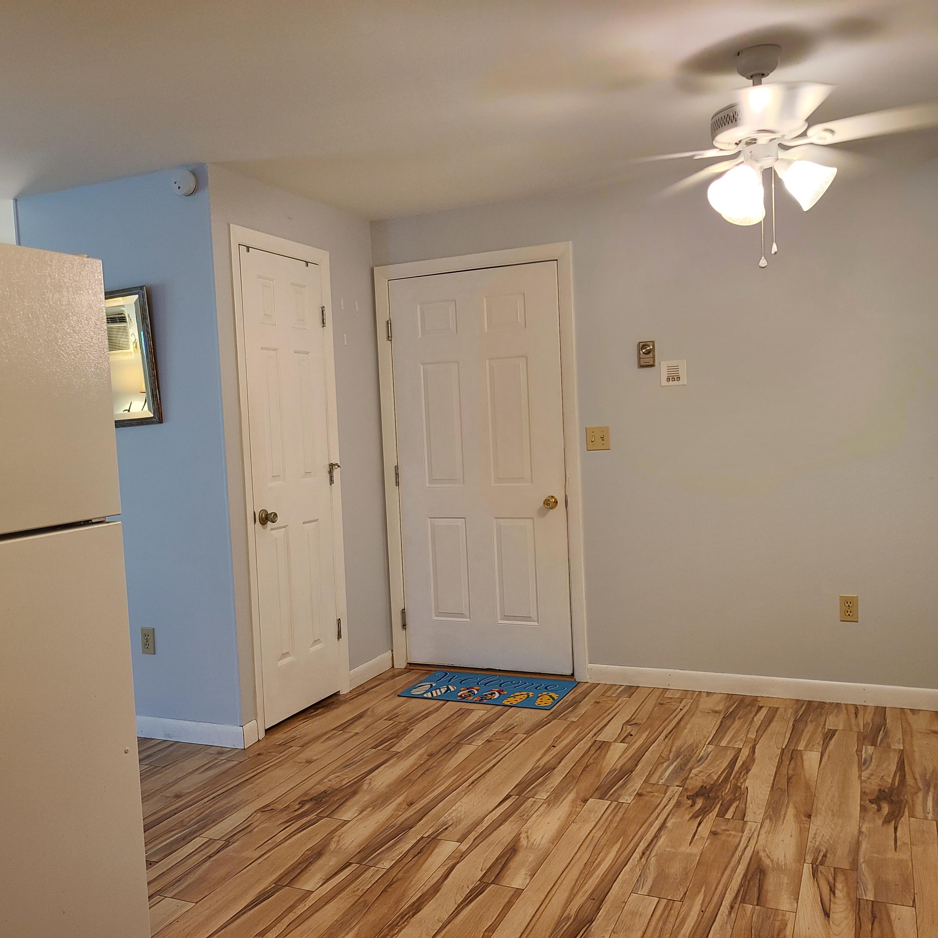 136 Old Winthrop Road, Unit 3 Augusta, ME 04330 - Photo 4 of 27 Dining area. Door leads to interior hall