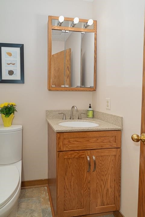 4082 Ramsgate Court Ann Arbor, MI 48103 - Photo 26 of 57 Main floor powder room
