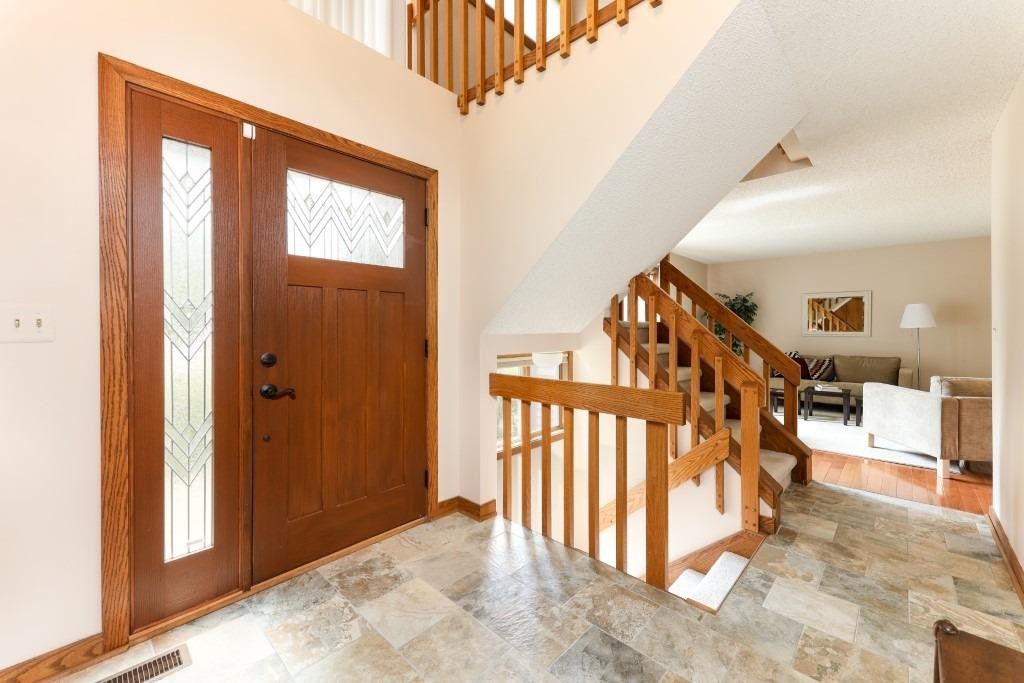 4082 Ramsgate Court Ann Arbor, MI 48103 - Photo 7 of 57 Entry foyer with updated tile flooring