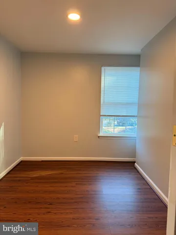 $2,300 | 4303 Pembrook Village Drive, Unit 15, Alexandria, VA 22309