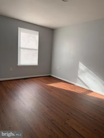 $2,300 | 4303 Pembrook Village Drive, Unit 15, Alexandria, VA 22309