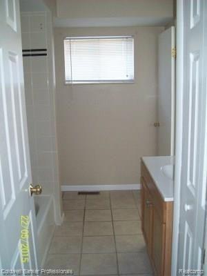 7200 East Bristol Road Davison, MI 48423 - Photo 10 of 43 100_1268.jpg