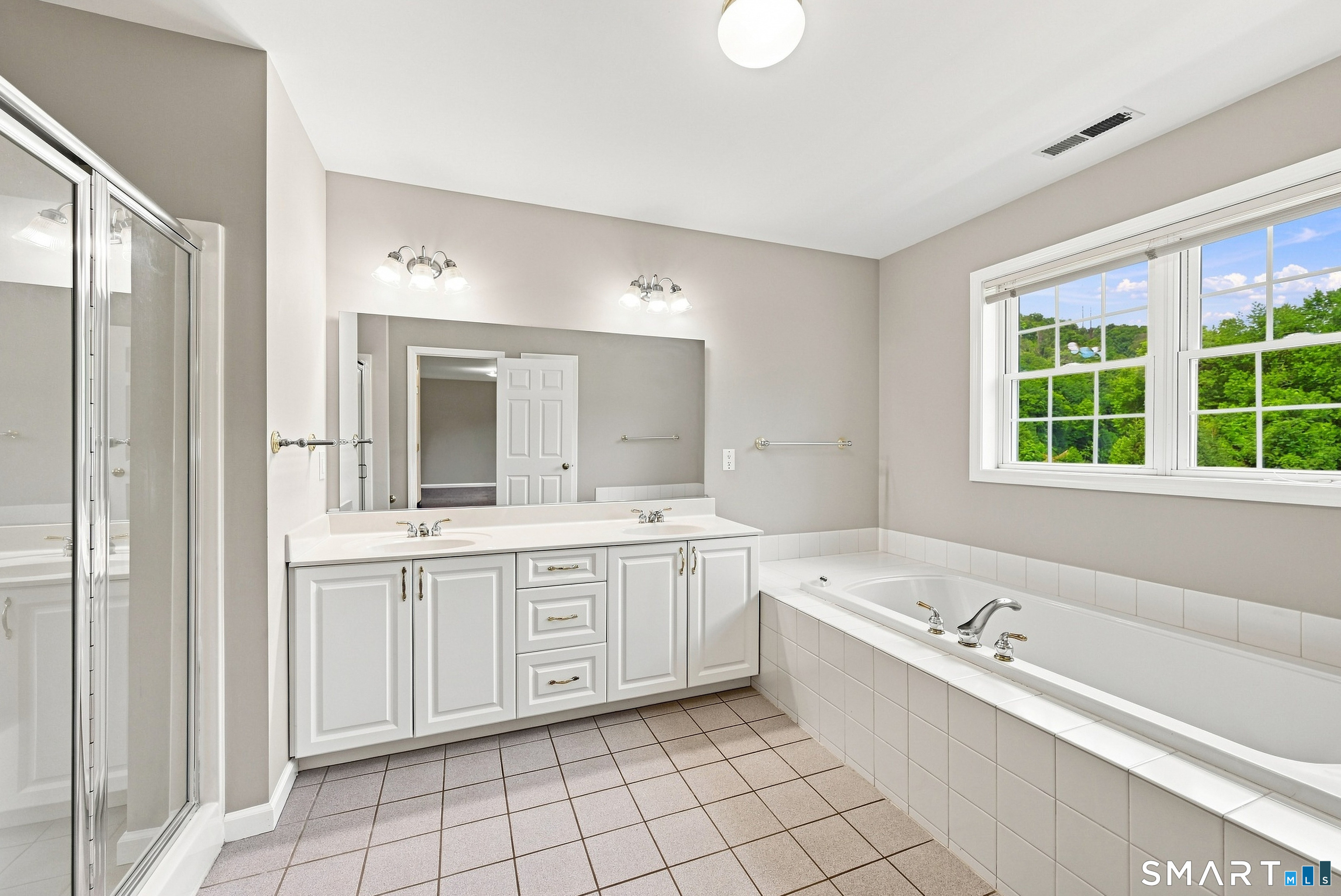 63 Meadow Brook Road Brookfield, CT 06804 - Photo 24 of 40 Gallery Image 24