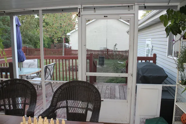 $359,500 | 421 Klick Street, Hampshire, IL 60140