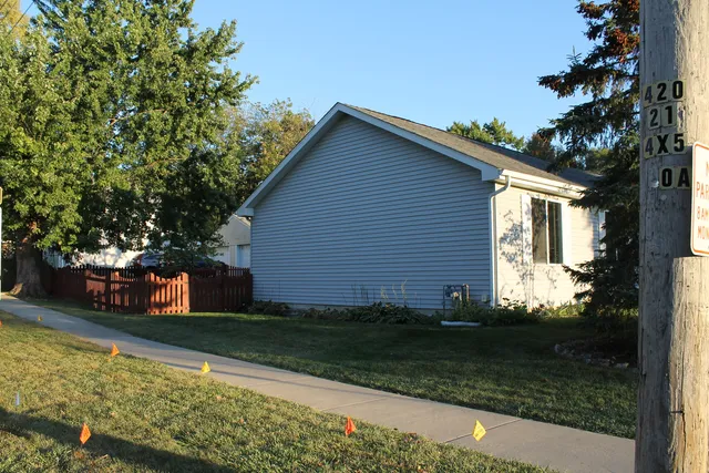 $359,500 | 421 Klick Street, Hampshire, IL 60140