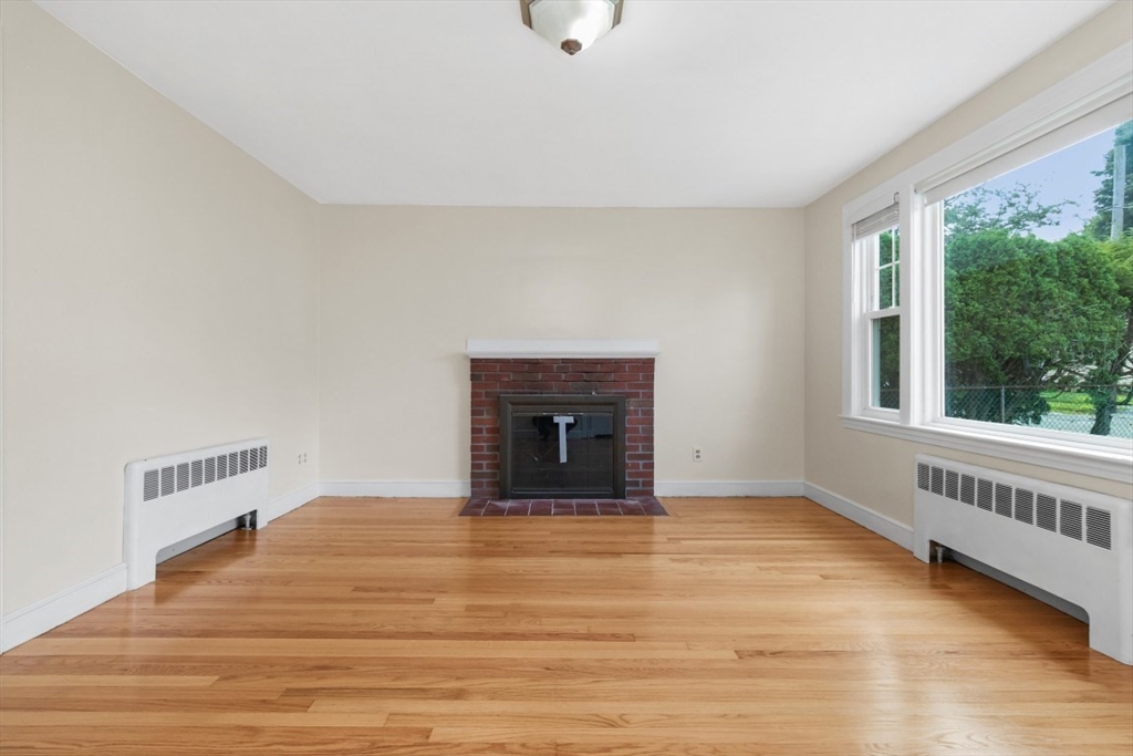 37 Kenmore Road Waltham, MA 02453 - Photo 10 of 26 Gallery Image 10