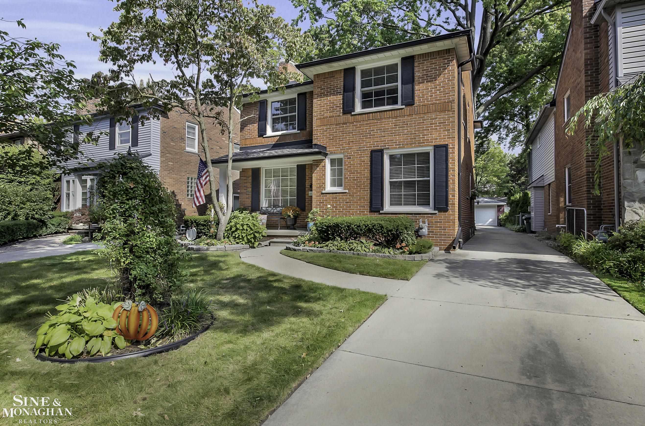 1956 Severn Road Grosse Pointe Woods, MI 48236 - Photo 35 of 40