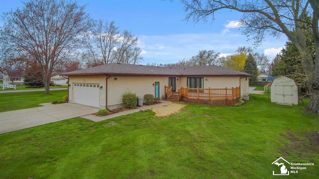 13720 Laplaisance Road Monroe, MI 48161 - Photo 4 of 43