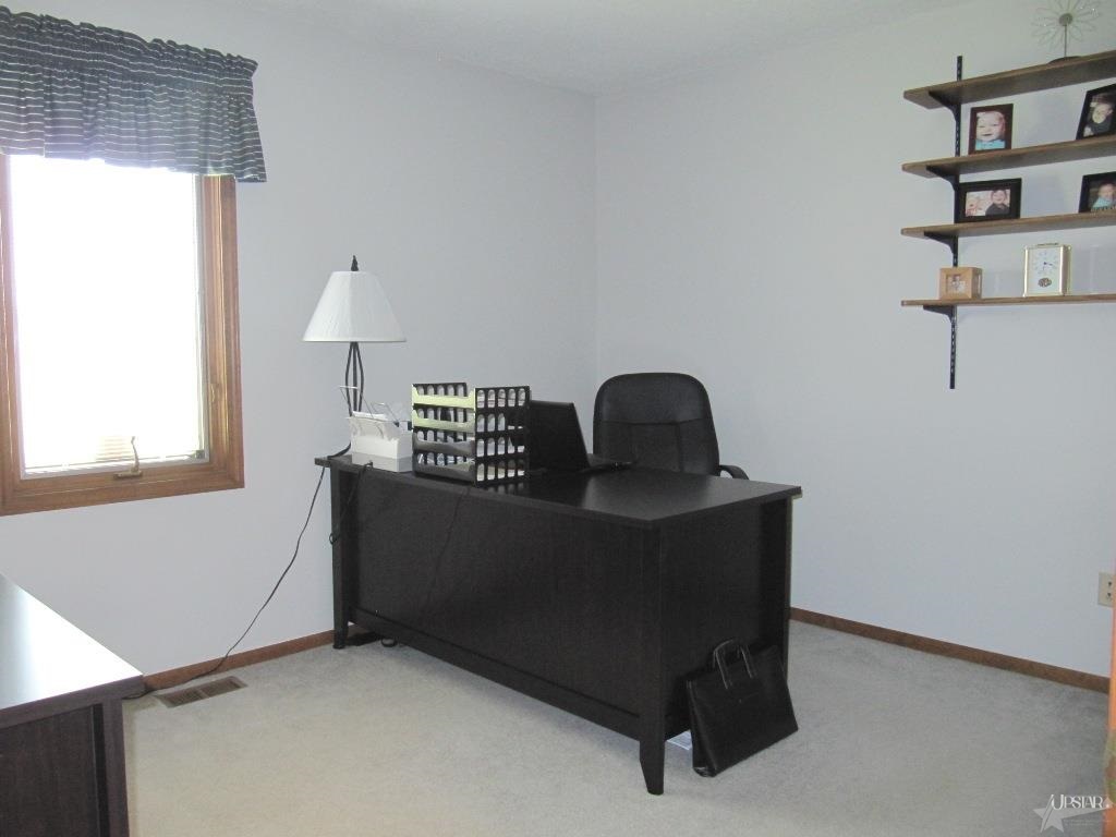 8407 West Washington Center Road Fort Wayne, IN 46818 - Photo 18 of 30