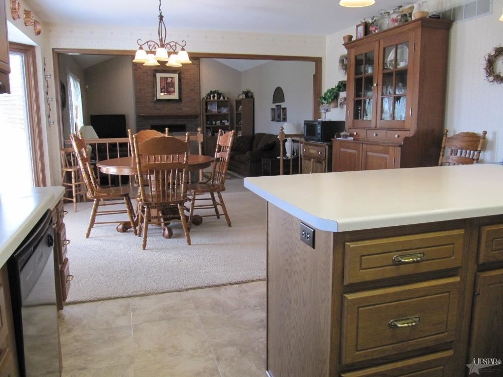 8407 West Washington Center Road Fort Wayne, IN 46818 - Photo 9 of 30