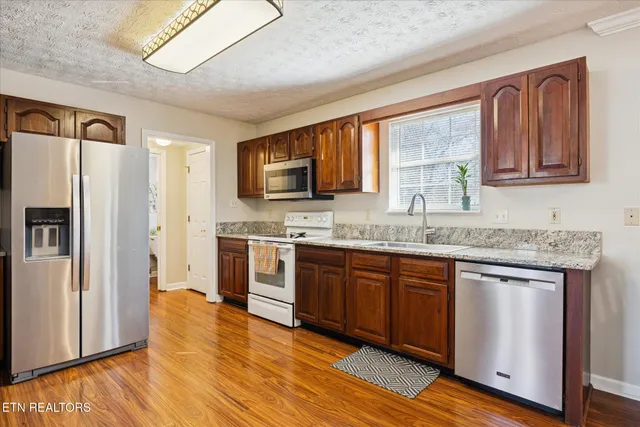 $409,900 | 7508 Christin Lee Circle, Knoxville, TN 37931