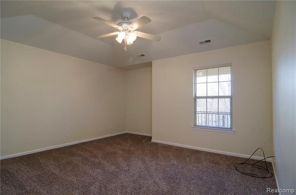 11694 Farmington Road Livonia, MI 48150 - Photo 14 of 21