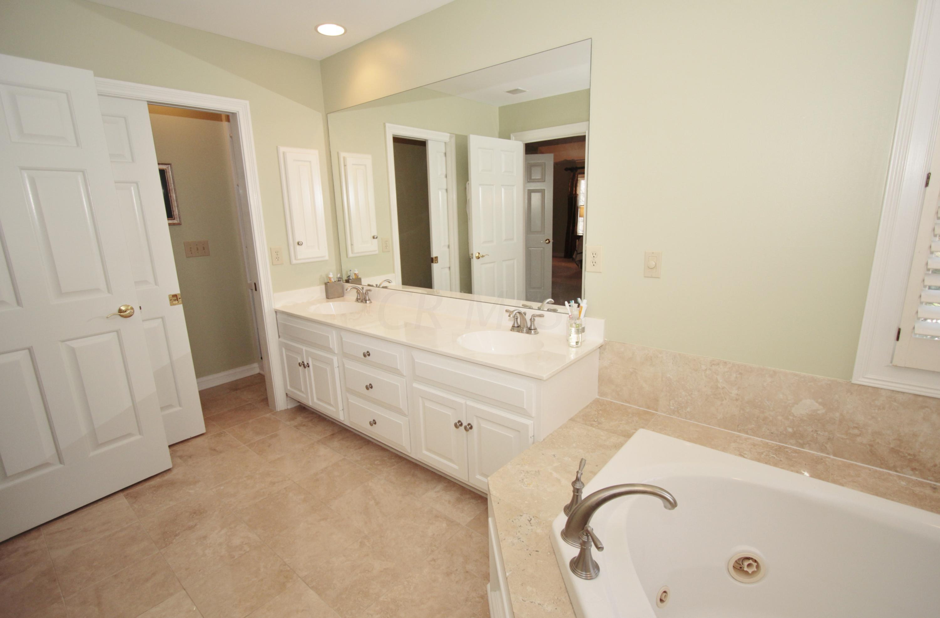 430 Shale Ridge Court Powell, OH 43065 - Photo 23 of 51 Gallery Image 23