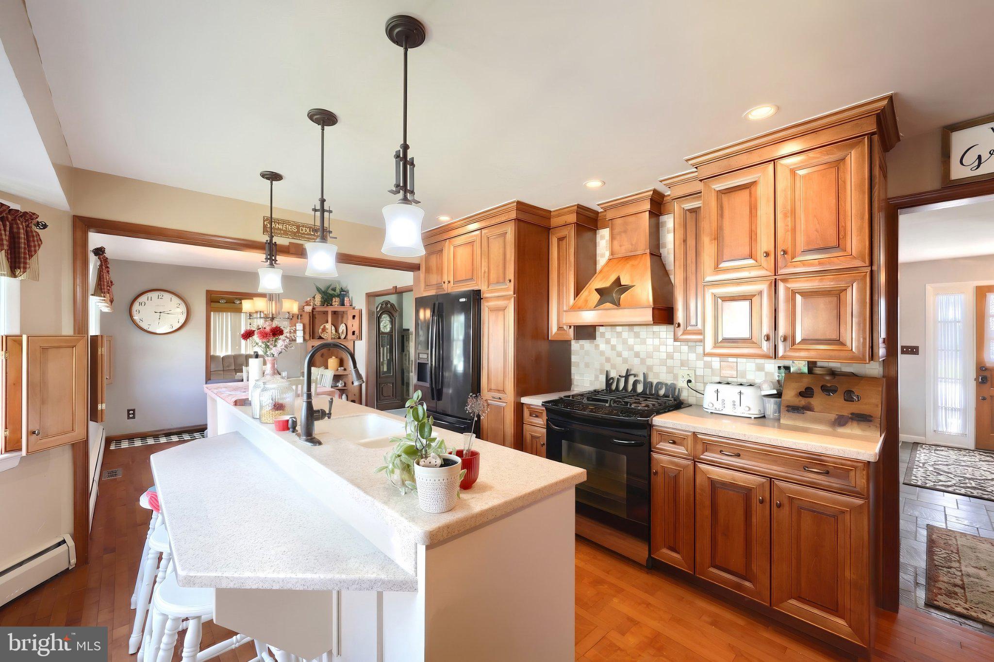 1001 Broadway Hanover, PA 17331 - Photo 31 of 50 Warm and inviting kitchen space.