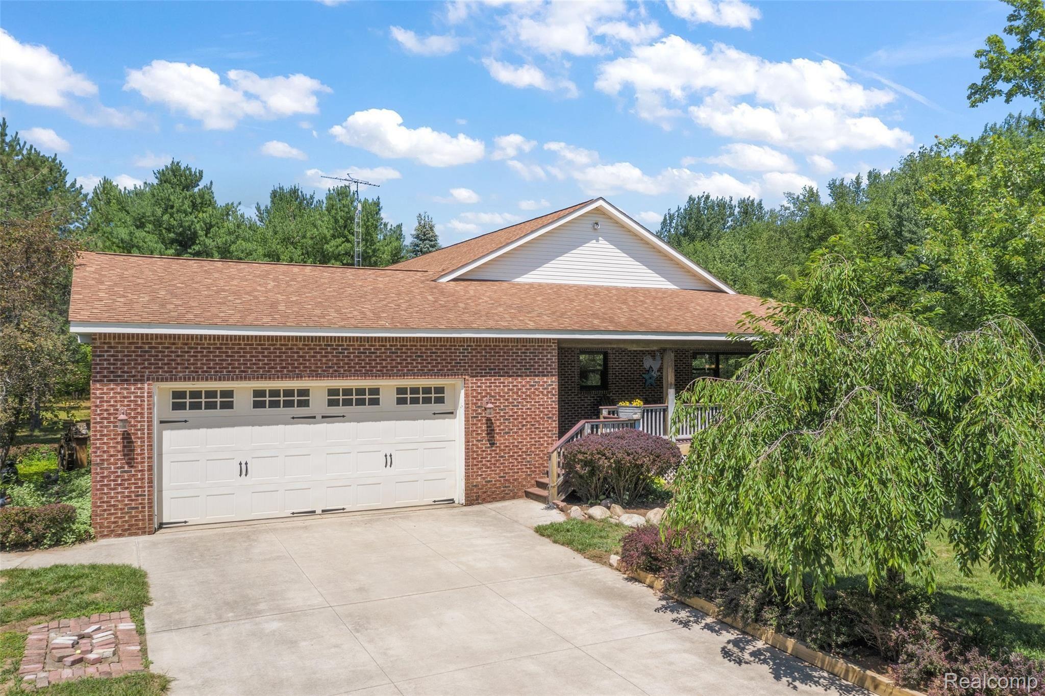 4387 Leix Road Mayville, MI 48744 - Photo 4 of 61 4387 Leix Rd-4.jpg