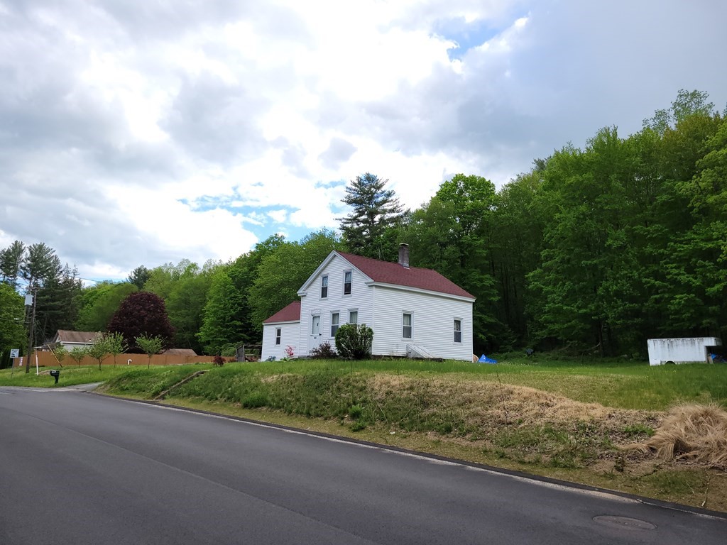 421 Loudville Road Northampton, MA 01027 - Photo 3 of 35 Gallery Image 3