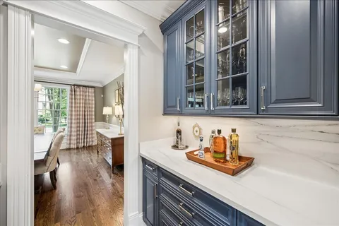$1,899,000 | 1620 Canterbury Lane, Glenview, IL 60025