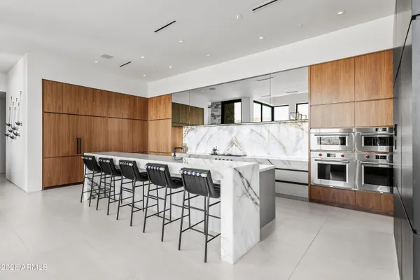 $15,000,000 | 5002 East Valle Vista Way, Paradise Valley, AZ 85253