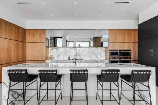 $15,000,000 | 5002 East Valle Vista Way, Paradise Valley, AZ 85253