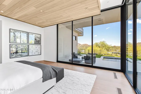 $15,000,000 | 5002 East Valle Vista Way, Paradise Valley, AZ 85253