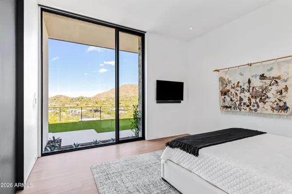 $15,000,000 | 5002 East Valle Vista Way, Paradise Valley, AZ 85253