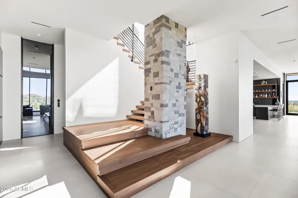 $15,000,000 | 5002 East Valle Vista Way, Paradise Valley, AZ 85253