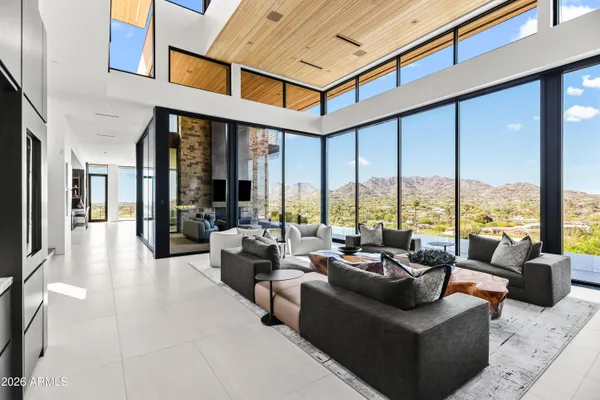 $15,000,000 | 5002 East Valle Vista Way, Paradise Valley, AZ 85253