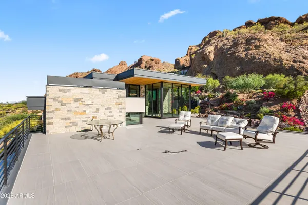 $15,000,000 | 5002 East Valle Vista Way, Paradise Valley, AZ 85253