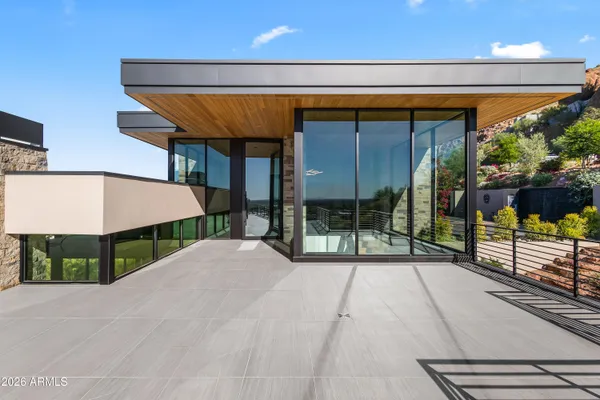 $15,000,000 | 5002 East Valle Vista Way, Paradise Valley, AZ 85253