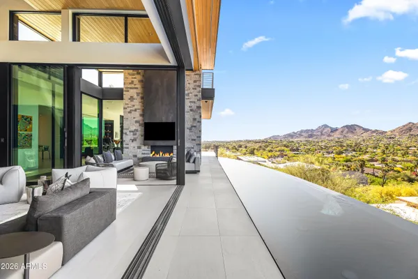 $15,000,000 | 5002 East Valle Vista Way, Paradise Valley, AZ 85253