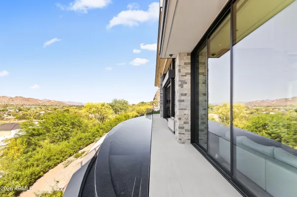 $15,000,000 | 5002 East Valle Vista Way, Paradise Valley, AZ 85253