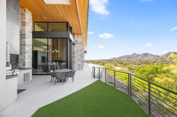 $15,000,000 | 5002 East Valle Vista Way, Paradise Valley, AZ 85253