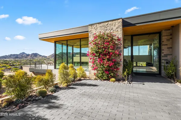 $15,000,000 | 5002 East Valle Vista Way, Paradise Valley, AZ 85253