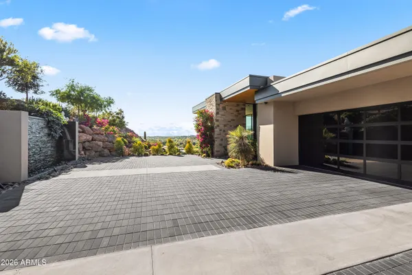 $15,000,000 | 5002 East Valle Vista Way, Paradise Valley, AZ 85253