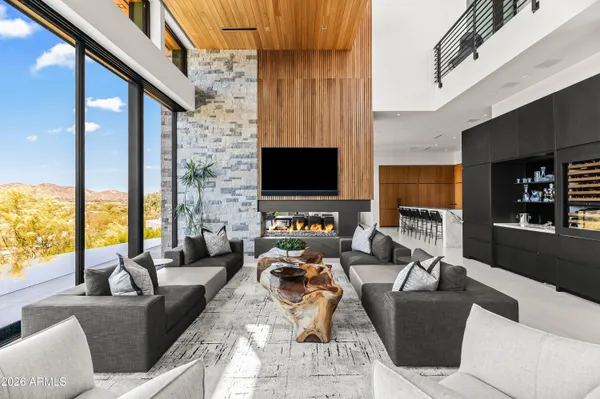 $15,000,000 | 5002 East Valle Vista Way, Paradise Valley, AZ 85253