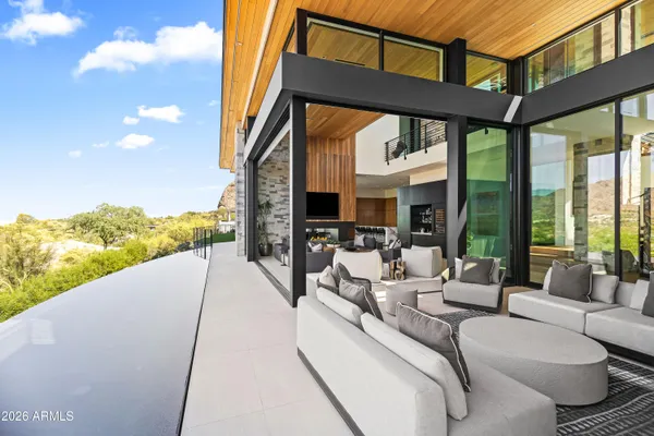 $15,000,000 | 5002 East Valle Vista Way, Paradise Valley, AZ 85253