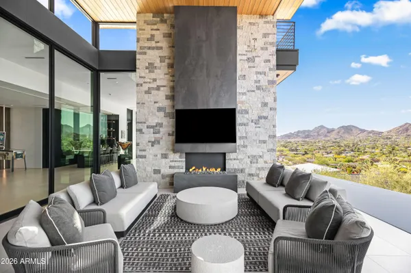 $15,000,000 | 5002 East Valle Vista Way, Paradise Valley, AZ 85253