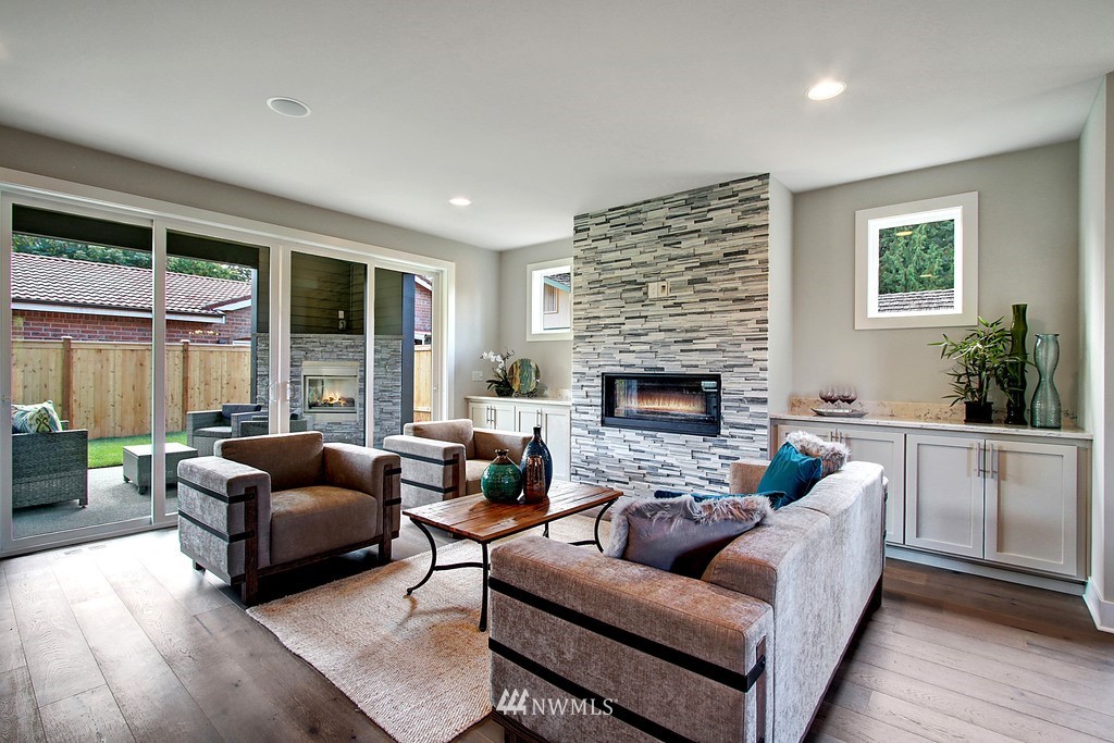 9116 Main Street Edmonds, WA 98026 - Photo 5 of 21 Gallery Image 5