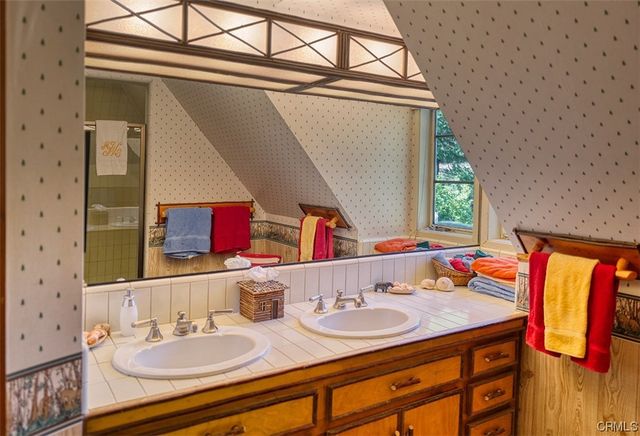 $6,250,000 | 458 Highway 173, Lake Arrowhead, CA 92352